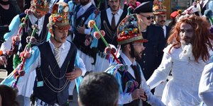 Οι Μωμόγεροι ξεσήκωσαν την Κοζάνη/ Φωτογραφία: kozanilife