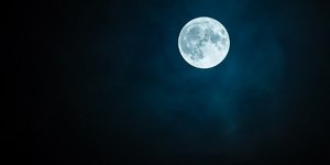 Ενα τεράστιο φυσικό τούνελ