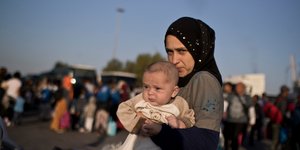 Αγώνα επιβίωσης δίνουν οι γυναίκες στη Μόρια/Φωτογραφία: AP
