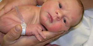 Tρίτο περιστατικό αγοραπωλησίας βρέφους-Ζευγάρι έδωσε 8.000 ευρώ σε Ρομά για ένα