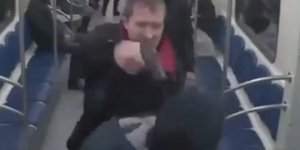 Τρόμος στο μετρό της Μόσχας -Πυροβόλησαν άνδρα στο πρόσωπο και την κοιλιά μέσα σ