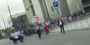 Περίπου 10.000 άτομα απομακρύνθηκαν από εμπορικά κέντρα και σιδηροδρομικούς σταθμούς (Φωτογραφία: Twitter)