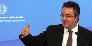 Ο Ηλίας Μόσιαλος ιδρύει -την Πέμπτη- νέα πολιτική κίνηση