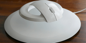 Ποντίκι νέας γενιάς «ανακουφίζει» το χέρι του εργαζόμενου [εικόνες]