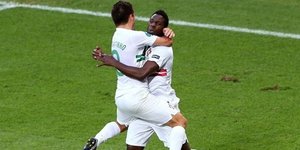 «Ισοπέδωσε» τον σκόρερ κατά την διάρκεια των πανηγυρισμών [βίντεο]