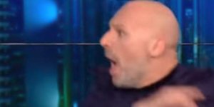 Ο Νίκος Μουτσινάς