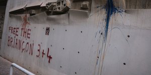 Aπό την επίθεση στο Γαλλικό Ινστιτούτο/Φωτογραφία: Eurokinissi-Γιάννης Παναγόπουλος 