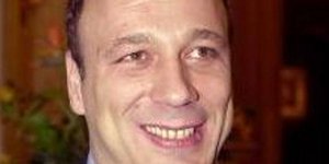 Πυρπόλησαν τα σπίτια του Μπόμπολα στα Σφακιά και έγραψαν συνθήματα