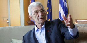 Ο Μπουτάρης θέλει ανοιχτά τα καταστήματα και το απόγευμα του Σαββάτου
