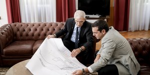 Γιάννης Μπουτάρης και Αλέξης Τσίπρας /Φωτογραφία: Intime news 