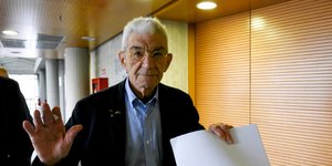 Ο Γιάννης Μπουτάρης εδωσε συνέντευξη τύπου και ανακοίνωσε και επισήμως την πρόθεσή του να μην είναι ξανά υποψήφιος- φωτογραφία intimenews