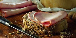 H συνεργασία των αλλαντικών NIKAS με την Αμερικανική Γεωργική Σχολή αλλάζει τα δ