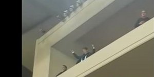 Ο Λούμπος Μίχελ χθες βράδυ στο Καραϊσκάκη