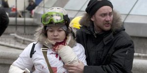 Ολέσια Ζουκόφσκα: Το κορίτσι με το «ματωμένο» μήνυμα στο Twitter ζει και έγινε σ