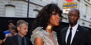 H Nαόμι Καμπελ στο πάρτι της Vogue/ Φωτογραφία: Splash / Ideal Image