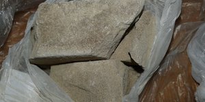 Βρέθηκε ηρωίνη σε μορφή βράχου/ Φωτογραφία: ΕΛ.ΑΣ.