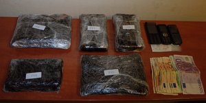 Τα πέντε δέματα ηρωινης (ΑΠΕ/ΜΠΕ