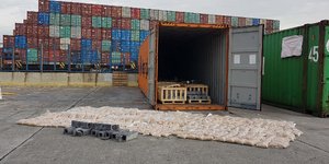 Τα ναρκωτικά των τζιχαντιστών στον Πειραιά 