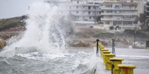 Εντονα καιρικά φαινόμενα στο λιμάνι της Ραφήνας /Φωτογραφία: EUROKINISSI