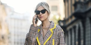 Street style εμφάνιση στους δρόμους/ Φωτογραφία: Shutterstock