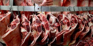 «Μπλόκο» στην εισαγωγή κρέατος από την Ελλάδα εξετάζει η Ρωσία 