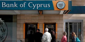 Το Ανώτατο Δικαστήριο απέρριψε τις προσφυγές για το «κούρεμα» καταθέσεων στην Κύ