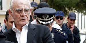 Ο Ακης ζήτησε τελικά συγνώμη – Από τον ελληνικό λαό και τους ψηφοφόρους του ΠΑΣΟ