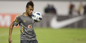 Ο Νεϊμάρ έκανε ρεζίλι συμπαίκτη του στην προπόνηση [βίντεο]