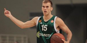 Στη Λοκομοτίβ Κούμπαν θα αγωνίζεται ο Νικ Καλάθης