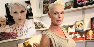 H Μπριγκίτε Νίλσεν στην παρουσίαση της αυτοβιογραφίας της