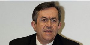 Με βρισιές