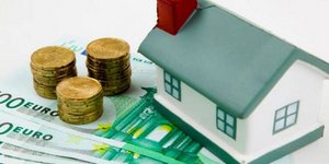 Τα υπουργεία Ανάπτυξης και Δικαιοσύνης συμμαχούν για τα υπερχρεωμενα νοικοκυριά