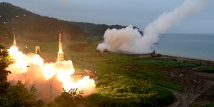 Για νέες πυραυλικές δοκιμές ετοιμάζεται η Βόρεια Κορέα. Πηγή φωτό: AP/ South Korea Defense Ministry