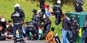 (η Νορβηγία δέχεται όλο και αυξανόμενη ροή μεταναστών από τα βόρεια σύνορα της με την Ρωσία)