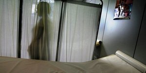 Δύο χρόνια φυλακή και 5.000 ευρώ πρόστιμο σε γυναικολόγο που ζήτησε «φακελάκι»