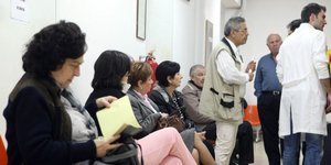 Συνωστισμός καταγράφεται στα νοσοκομεία σύμφωνα με την ΠΟΕΔΗΝ / Φωτογραφία: EUROKINISSI