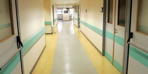 Αδωνις Γεωργιάδης: Λύθηκε το θέμα με τις εφημερίες – Πληρώνονται ως το τέλος του