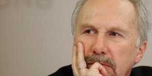 Νοβότνι: Οι εκλογές δεν άλλαξαν τα οικονομικά προβλήματα της Ελλάδας