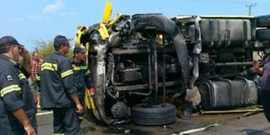 Χάος στην Εγνατία Οδό -Ανατράπηκε νταλίκα και το μποτιλιάρισμα έφτασε τα 3 χλμ