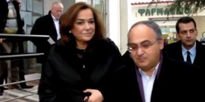 Φωνές και γιουχαϊσματα κατά της Μπακογιάννη στο Θερμαϊκό [βίντεο] 