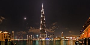 Ξαφνική κακοκαιρία στην έρημο: Καταιγίδα κάνει τη νύχτα μέρα -Εντυπωσιακές εικόν