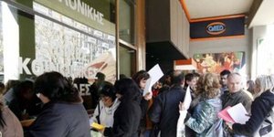 Στους 800.000 ανέρχονται οι εγγεγραμμένοι άνεργοι – Οι έξι στους 10 είναι από 30