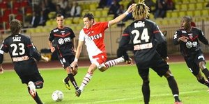 Εξαιρετικό γκολ νεαρού επιθετικού με σουτ έξω από την περιοχή [βίντεο]