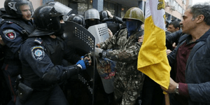 Χάος στην Οδησσό: Χιλιάδες φιλορώσοι κατέλαβαν την έδρα της αστυνομίας -Βίαια επ