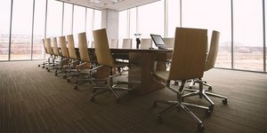 Μετακινούμενοι εργαζόμενοι σε γραφεία ή καναπέδες φωτογραφίες: pixabay.com