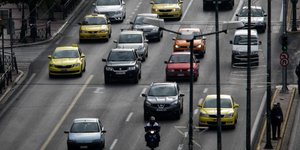 Στόχος είναι να εντοπιστούν τα ανασφάλιστα οχήματα (Φωτο: Eurokinissi)