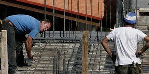 Ανατροπή στις οικοδομικές άδειες: Σε ποιες περιοχές θα εκδίδονται ηλεκτρονικά Αν