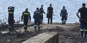 Συνεχίζουν να συγκλονίζουν οι μαρτυρίες συγγενών των θυμάτων / Φωτογραφία: Eurokinissi/ΜΠΟΛΑΡΗ ΤΑΤΙΑΝΑ