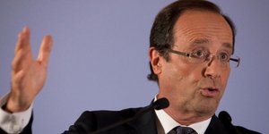 Ανεπιθύμητος ο Ολαντ στους Γάλλλος - Ένας στους επτά δεν θέλει τον πρόεδρο της χ