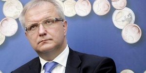 Όλι Ρέν: και την επόμενη χρονιά η Ελλάδα θα είναι στο Ευρώ